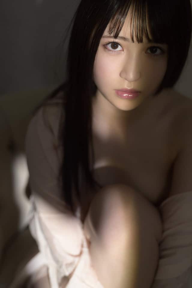 Ngắm nhan sắc trong trẻo của Rikka Ono, tiểu mỹ nữ sinh năm 2002 của làng phim 18+ Nhật Bản - Ảnh 10.