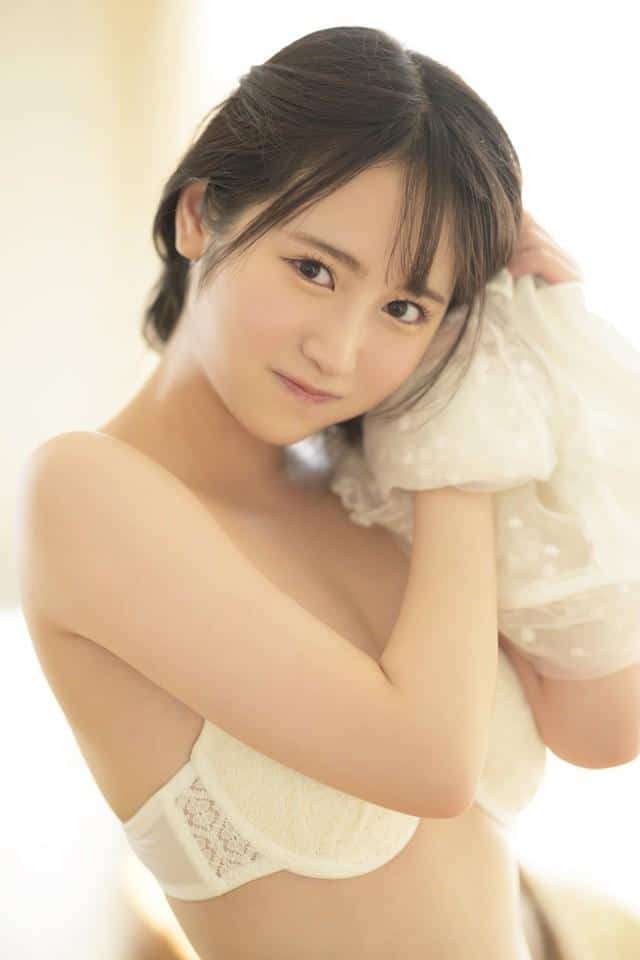 Rikka Ono sinh năm 2002