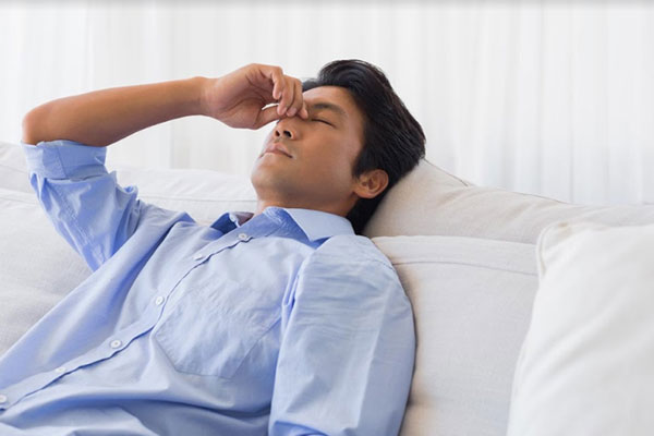 Người hay bị mất ngủ lâu dẫn cũng làm giảm chức năng sinh lý