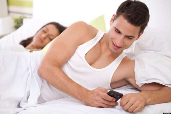 5 cách ứng xử khi chồng ngoại tình
