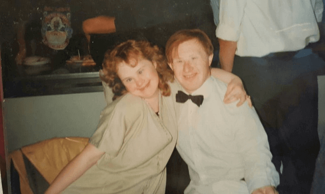 Cặp đôi mắc hội chứng Down và tình yêu bền chặt 22 năm 4
