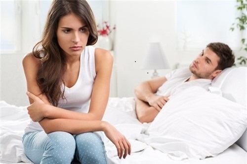 Cuộc sống vợ chồng lạnh nhạt, chồng hờ hững, vợ phải làm sao?  4