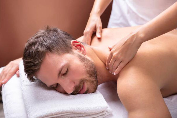 Massage mang lại cảm giác thoải mái và thư giãn