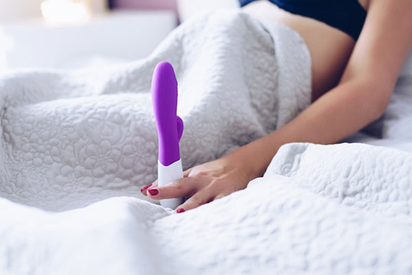 Sex toys have the effect of increasing pleasure quickly in women.