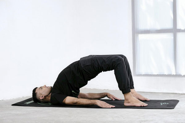 Yoga giúp tăng cường sự dẻo dai cho cơ thể.