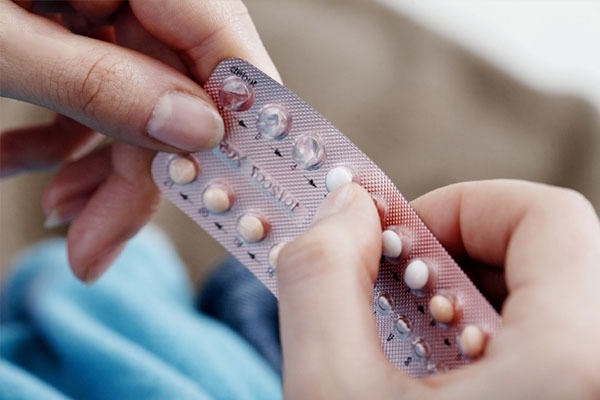 Nên xem xét việc sử dụng thuốc tránh thai khẩn cấp nếu nghi ngờ dính bầu