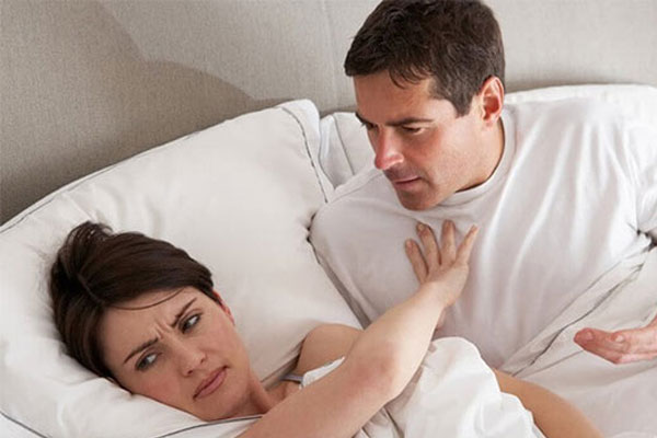 Từ chối quan hệ tình dục với chồng có thể là dấu hiệu vợ bạn đang ngoại tình